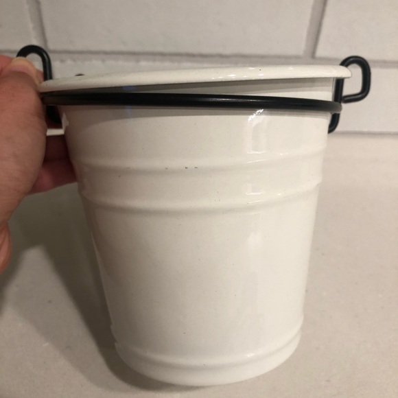 5” Tall White Hanging Pot - Picture 3 of 4